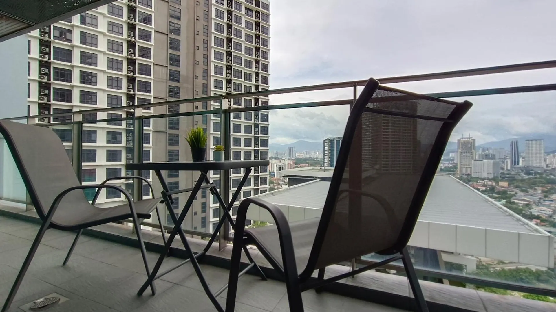 Klcc Dorm Hostel Kuala Lumpur Malaysia